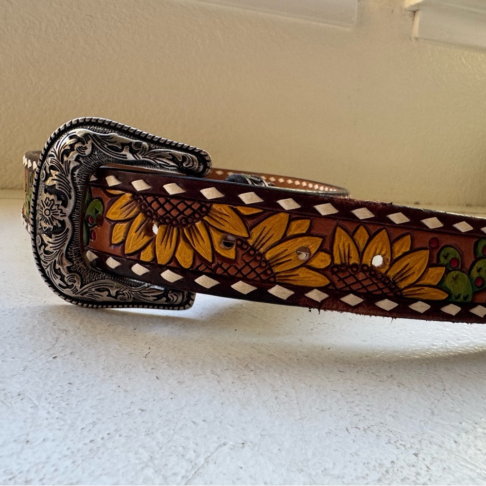 Sunflower embossed handmade leather belt